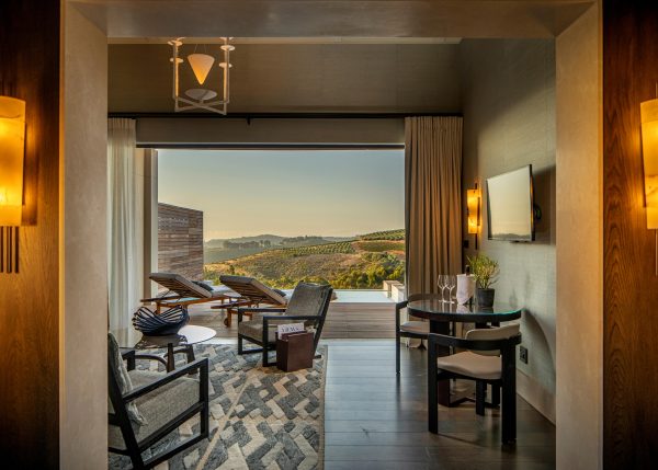 Superior Lodge Living Room