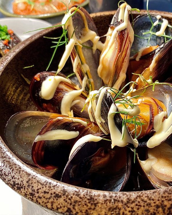 Chef Virgil Kahn’s Gochujang Mussels